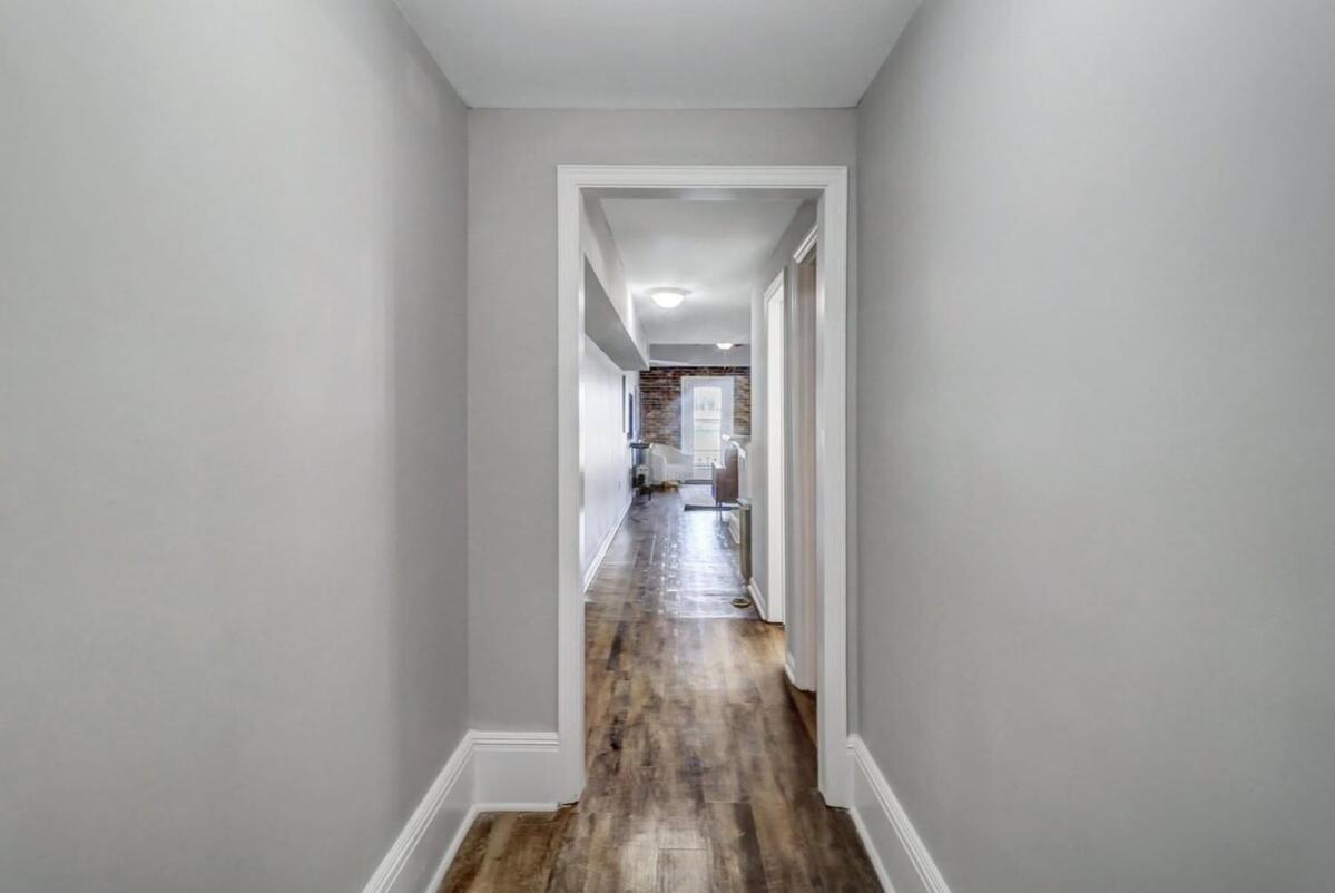 Апартаменты Eagle'S Landing Loft-Downtown Above Bull & Barrel Стейтсборо Экстерьер фото